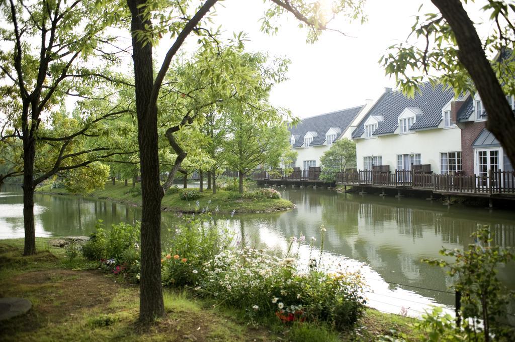 Forest Villa Huis Ten Bosch Сасебо Екстер'єр фото